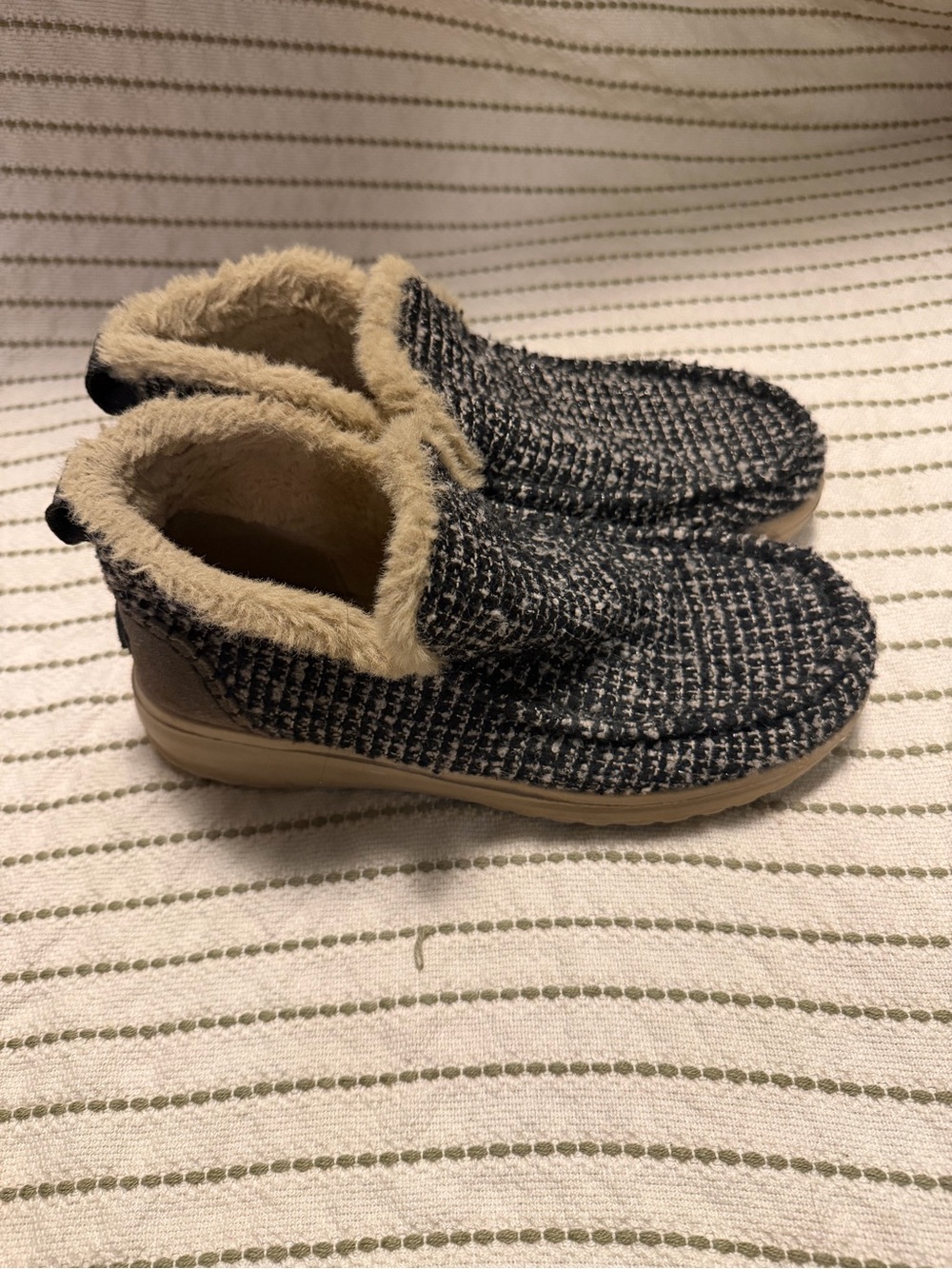 Hey Dude Black Tweed Moccasin Slippers with Cream Fleece Lining